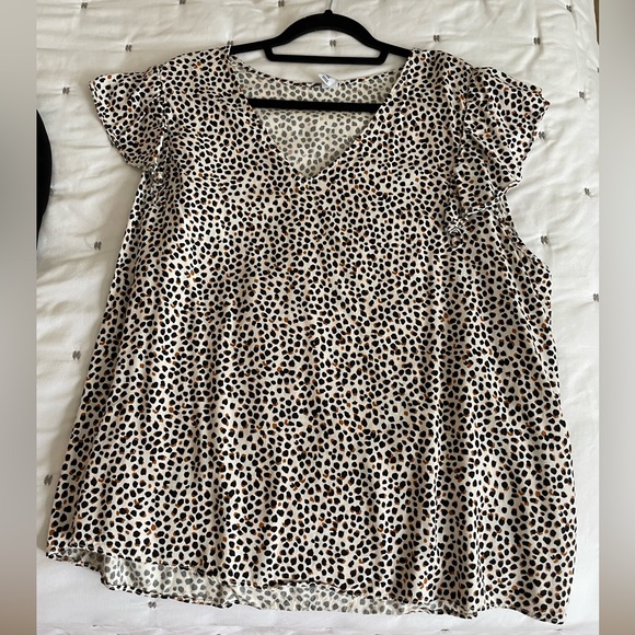 Old Navy spotted/animal print ruffle sleeve blouse xxl - Picture 4 of 6